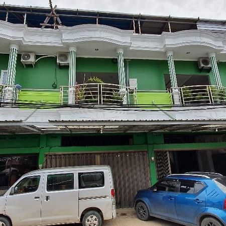 Reddoorz Plus Near Siloam Hospital Balikpapan Dış mekan fotoğraf
