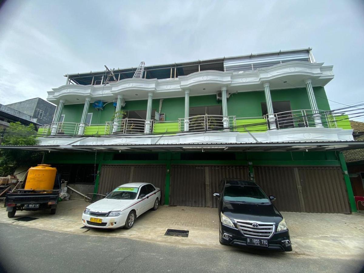 Reddoorz Plus Near Siloam Hospital Balikpapan Dış mekan fotoğraf